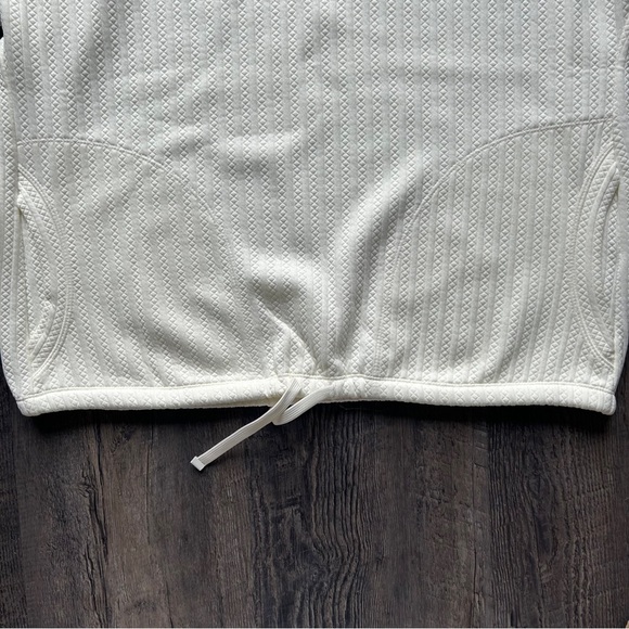 Max Studio | Textured Ribbed Balloon Sleeve Drawstring Waist Hoodie NWT Medium - Picture 3 of 9